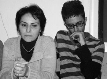 Haber | Türkiye`de güvendeler, ama akılları İran`da