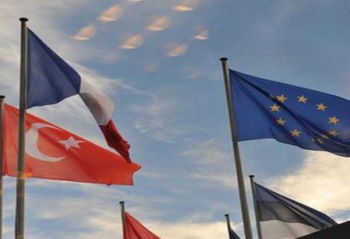 Haber | Orduya Eşcinsel Eleştirisi AB Raporu’nda