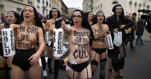 Haber | Paris`te Femen Çatışması