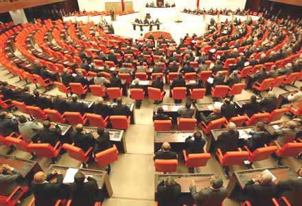 Haber | TBMM’den 9 Milletvekili Ayrımcılıklara Karşı Sempozyum’a Katılıyor