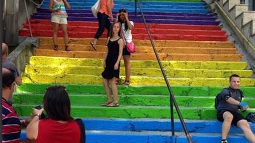 Haber | Cihangir`deki merdivenleri kim boyadı?