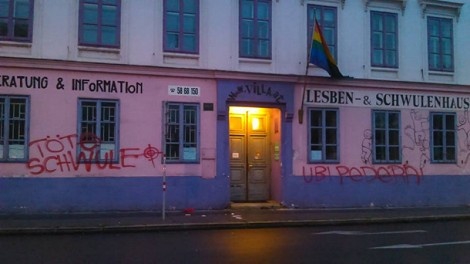 Haber | Viyana’nın LGBT evi Rosa Lila Villa’ya homofobik grafiti