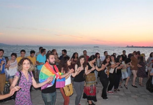 Haber | `Müjde, homofobi ve transfobinin tedavisi bulundu!`