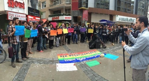 Haber | İzmir LGBTİ İnisiyatifi: Aşk direnmektir!