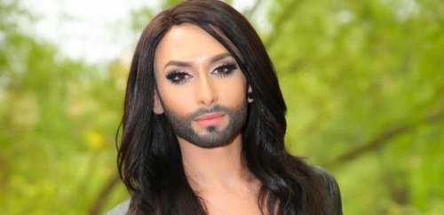 Haber | Saçı, Sakalı ve Eşcinselliğiyle Dünya Yıldızlarına Fark Attı