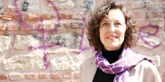 Haber | HDP’li Kerestecioğlu, LGBTİ’lere internet sansürünü Meclis’e taşıdı