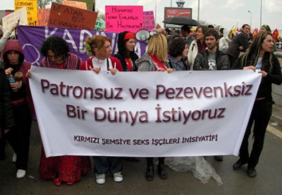 Haber | Kırmızı Şemsiye Seks İşçileri İnisiyatifi 3 Mart’ta Dayanışmaya Çağırıyor!