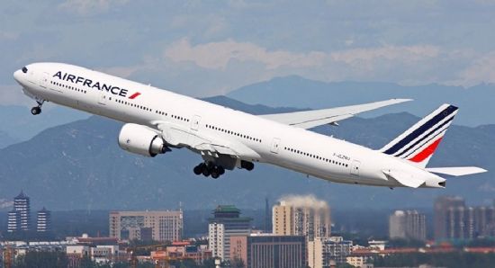 Haber | Air France`ta şimdi de eşcinsel kabin görevlileri ayakta 
