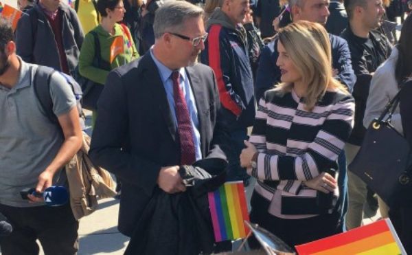 Haber | KOSOVA’DA YAPILAN İLK LGBTİ ONUR YÜRÜYÜŞÜ’NE DEVLET BAŞKANI DA KATILDI