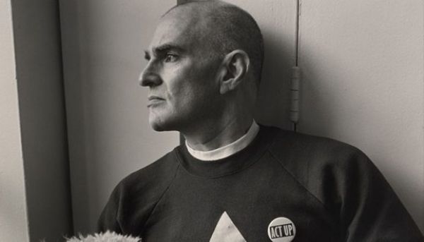 Haber | YAZAR, LGBTİ+ VE AIDS AKTİVİSTİ LARRY KRAMER HAYATINI KAYBETTİ