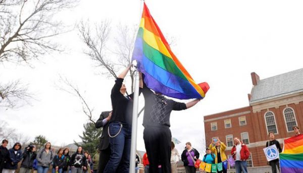 Haber | ÜNİVERSİTE LGBTİ+ GRUPLARI, ÜNİVERSİTEYİ YENİ KAZANANLARI SELAMLADI: ŞEHRİMİZE HOŞ GELDİN!