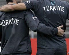 Haber | Bu fotoğraftaki eşcinsel değil, sadece Türk